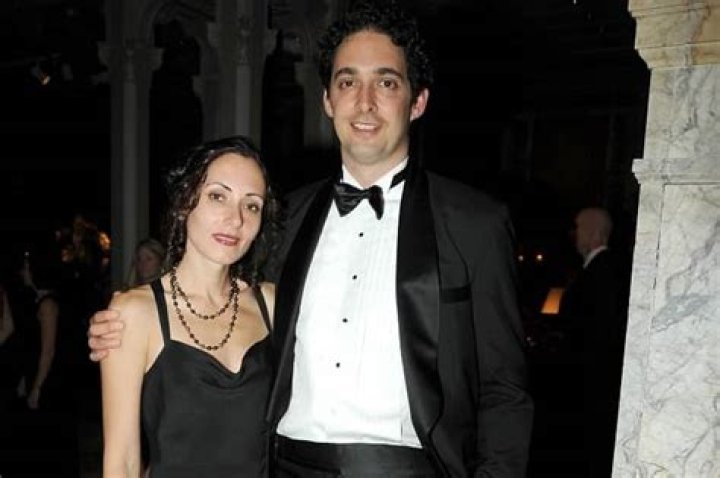 
Alex Berenson Height, Weight, Net Worth, Age, Birthday, Wikipedia, Who, Nationality, Biography 