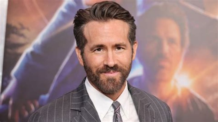 
Alexander Salák Height, Weight, Net Worth, Age, Birthday, Wikipedia, Who, Instagram, Biography 