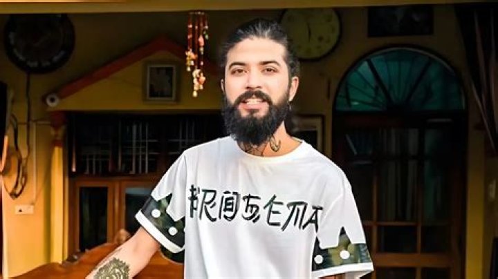 Anurag Dobhal Height, Weight, Net Worth, Age, Birthday, Wikipedia, Who, Nationality, Biography