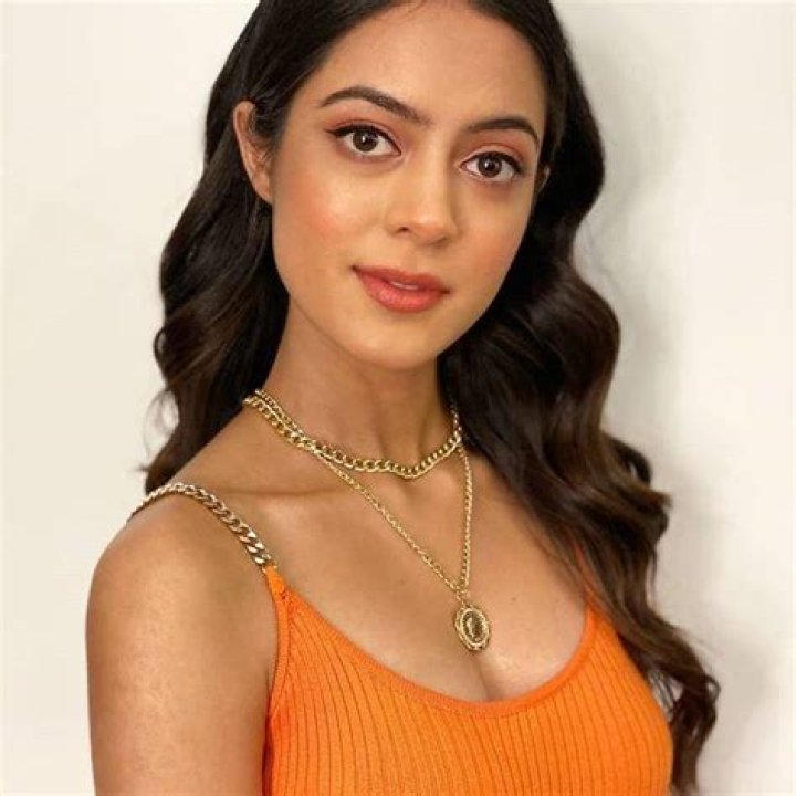 Anya Singh Height, Weight, Net Worth, Age, Birthday, Wikipedia, Who, Instagram, Biography
