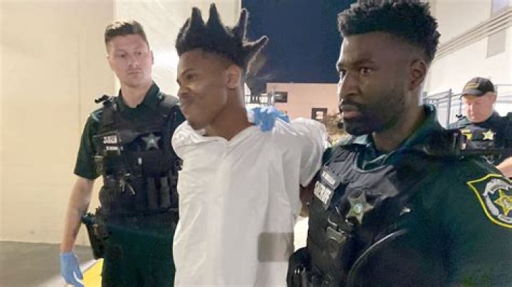 
Bodycam footage shows arrest of Orlando area shooting suspect Keith Moses 