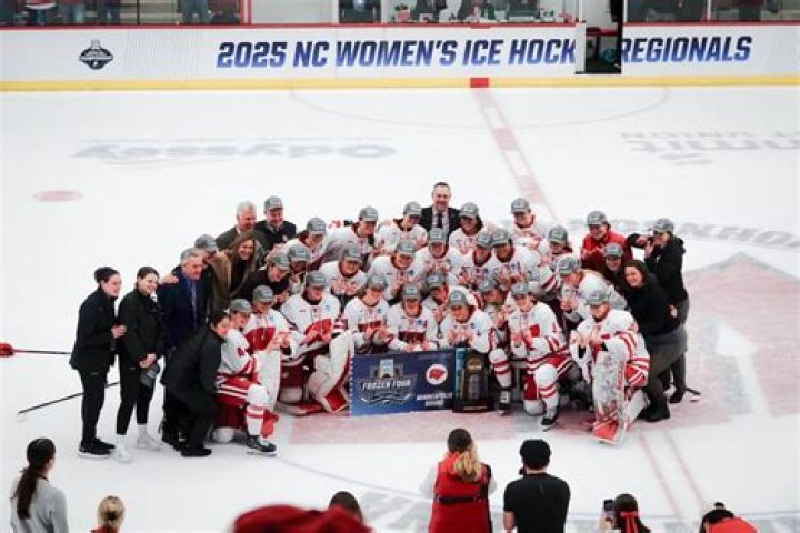 
Canadian Ice Hockey Sarah Nurse Siblings and Family, Is She Related To Kia Nurse? 