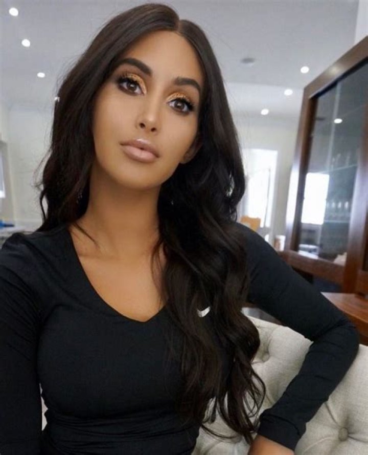 Claudia Sampedro (WAGS Miami) Age, Engaged, Husband, Wiki Bio