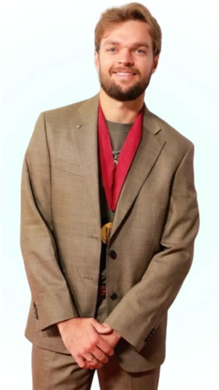 Conner Smith Height, Weight, Net Worth, Age, Birthday, Wikipedia, Who, Nationality, Biography