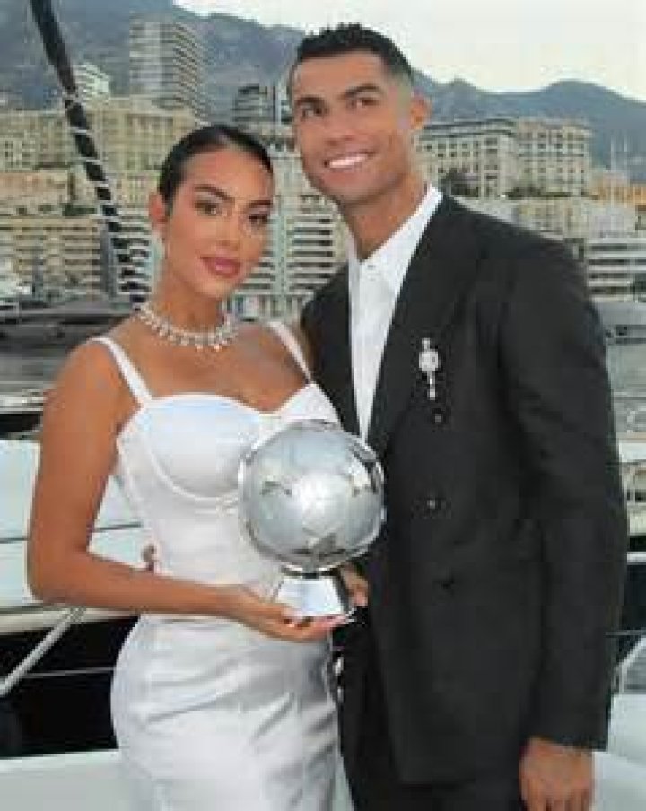 
Cristiano Ronaldo is not Married to Wife: Dating girlfriend, Georgina Rodriguez. 