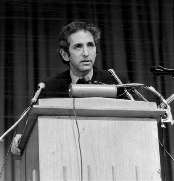 
Daniel Ellsberg children: Who are Robert Ellsberg, Michael Ellsberg, and Mary Ellsberg? 