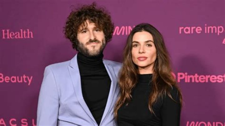 Dave Burd Real Life Girlfriend Kristin Batalucco And Past Relationship With Molly