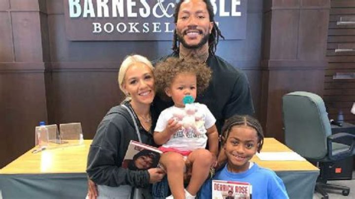 
Derrick Rose Wife Alaina Anderson and Kids 
