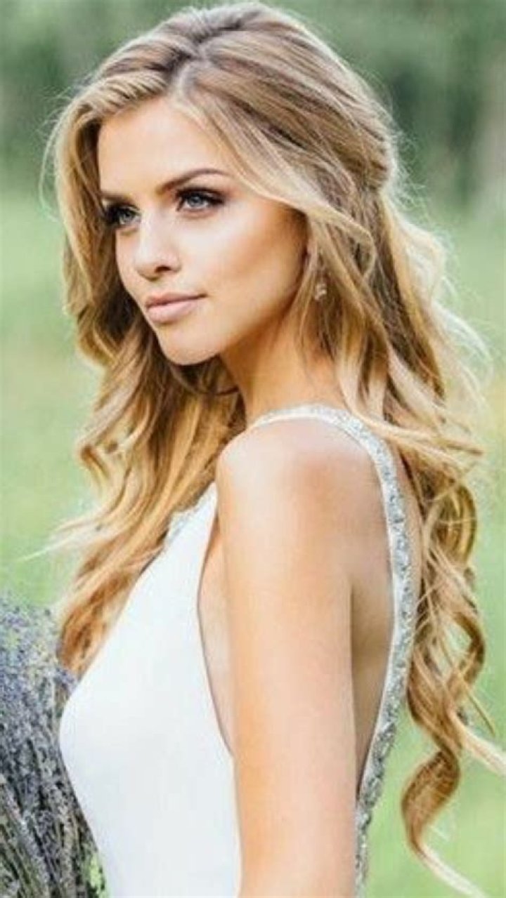 Devanne Villarreal Height, Weight, Net Worth, Age, Birthday, Wikipedia, Who, Nationality, Biography