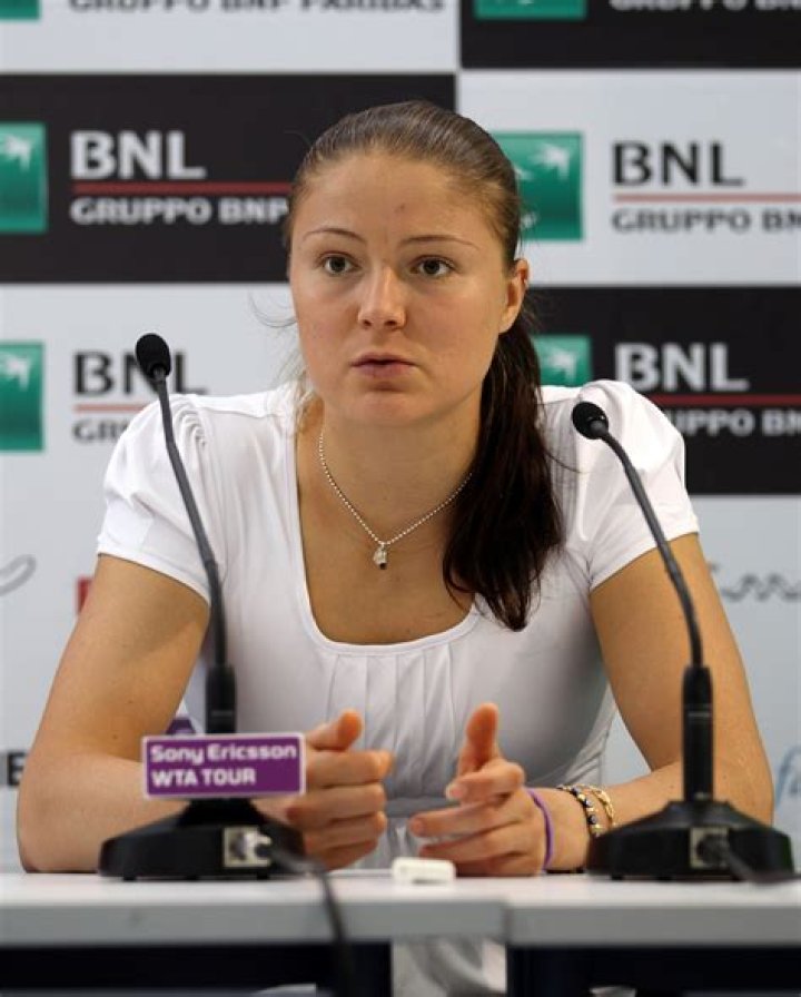 
Dinara Safina Height, Weight, Net Worth, Age, Birthday, Wikipedia, Who, Nationality, Biography 