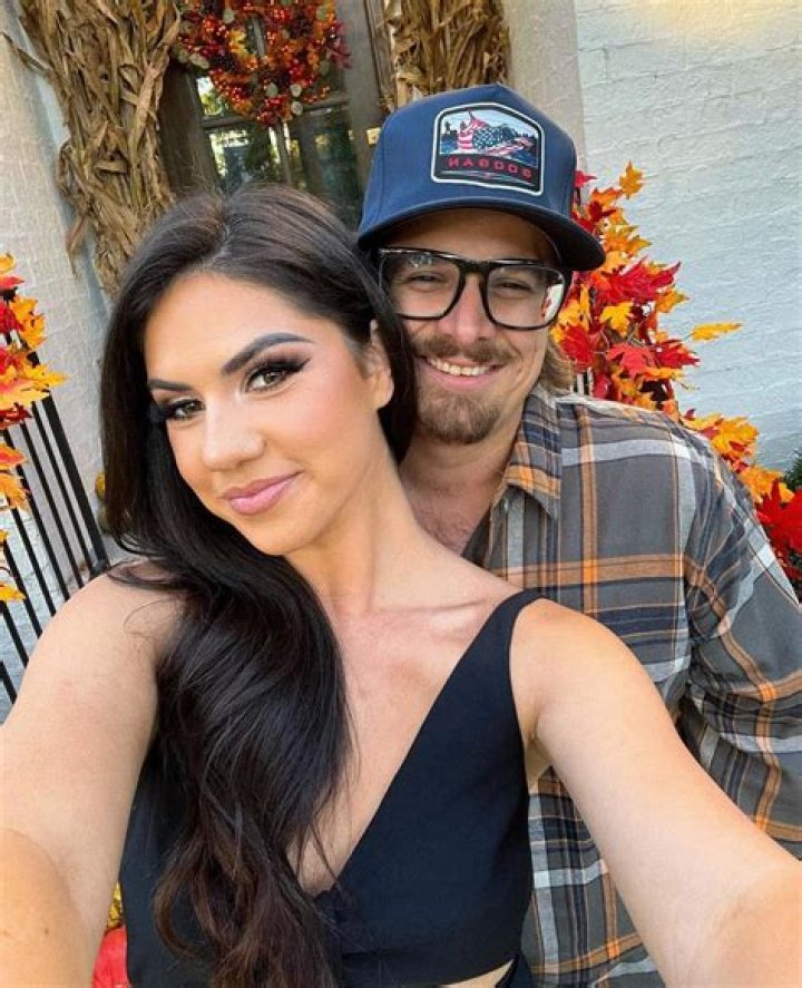 Does James Hawksley Have A Wife Or Girlfriend? Net Worth Parents And Instagram Explored