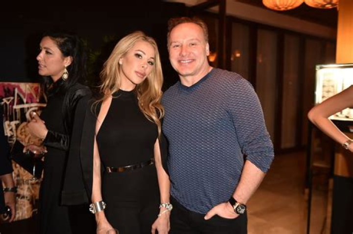 Dr Lenny Hochstein Net Worth 2022: Everything On His Alleged Affair and Wife Lisa