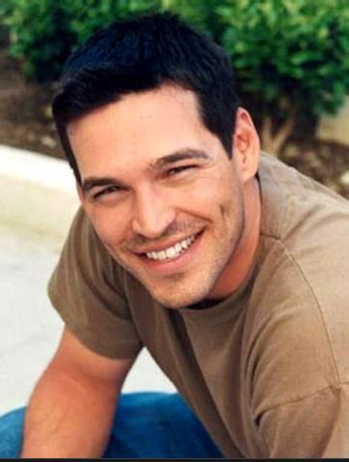 Eddie Cibrian Height, Weight, Net Worth, Age, Birthday, Wikipedia, Who, Nationality, Biography