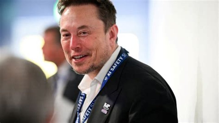 
Elon Musk ‘Not Super Worried’ as Twitter Offices Close, Employees Leave and Users Panic: ‘#RIPTwitter’ 