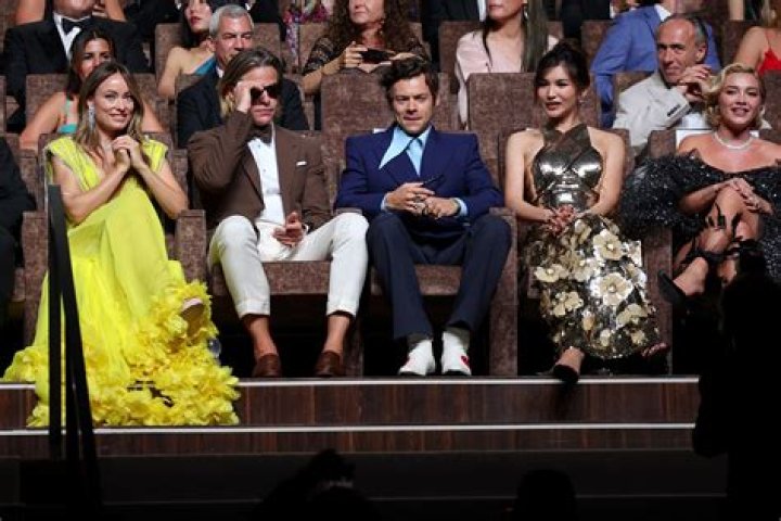 
Fans Asked “Did Harry Styles and Olivia Wilde Split Up?” After The Venice Premiere of Don’t Worry Darling 