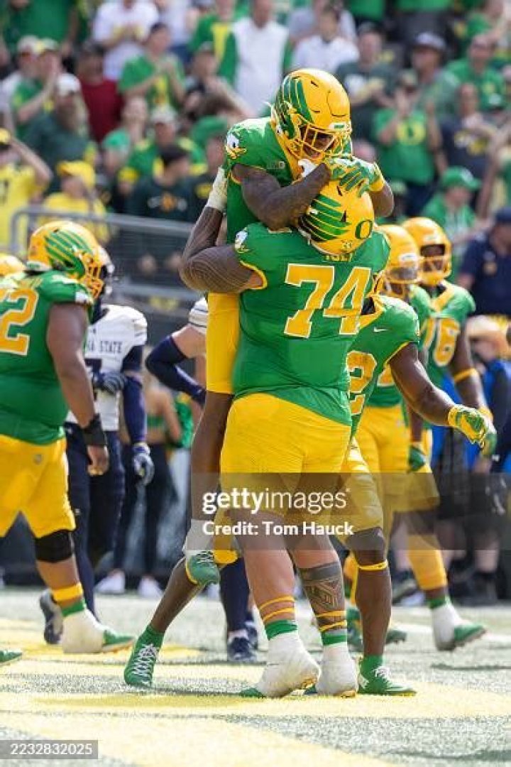 
Gary Bryant Jr Height, Weight, Net Worth, Age, Birthday, Wikipedia, Who, Nationality, Biography 