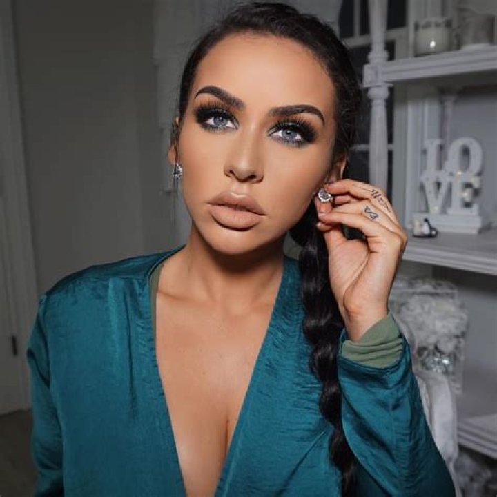 Has Carli Bybel Had A Plastic Surgery? Before And After Photos On IG