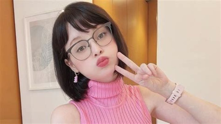 
Hidori Rose Height, Weight, Net Worth, Age, Birthday, Wikipedia, Who, Nationality, Biography 