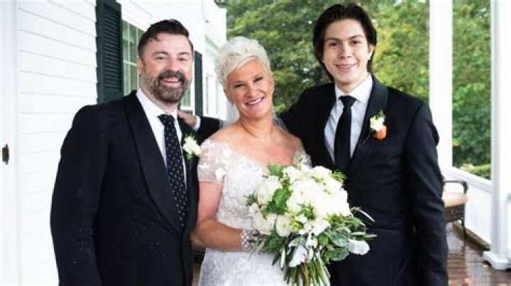 Is Anne Burrell Married To Stuart Claxton? Husband And Family Life
