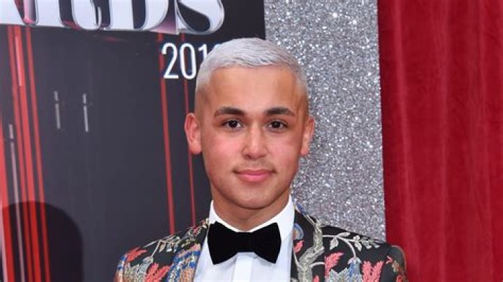 
Is Shaheen Jafargholi Gay? Age, Height, Net Worth 
