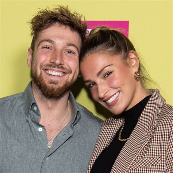 
Is Zara Mcdermott Cheating On Her Boyfriend Sam Thompson? Love Island Duo And Allegations Facts 