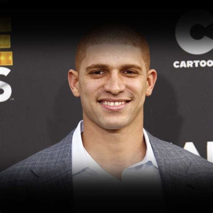 
Josh Taylor Height, Weight, Net Worth, Age, Birthday, Wikipedia, Who, Nationality, Biography 