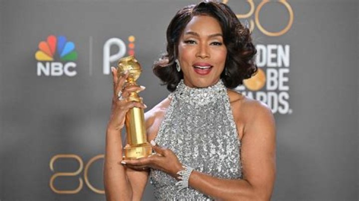 
“Keep making history”: Fans congratulate Angela Basset for being the first Marvel star to win a Golden Globe 2023 for Best Supporting Actress 