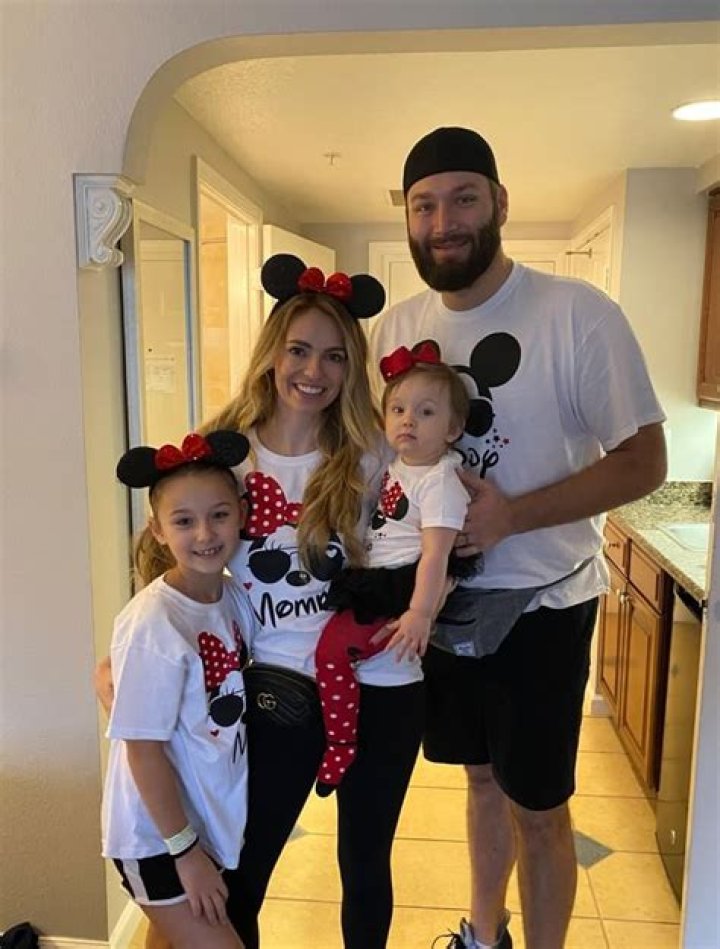 Lance Lynn is Married to Wife: Dymin Hayes. 3 Kids