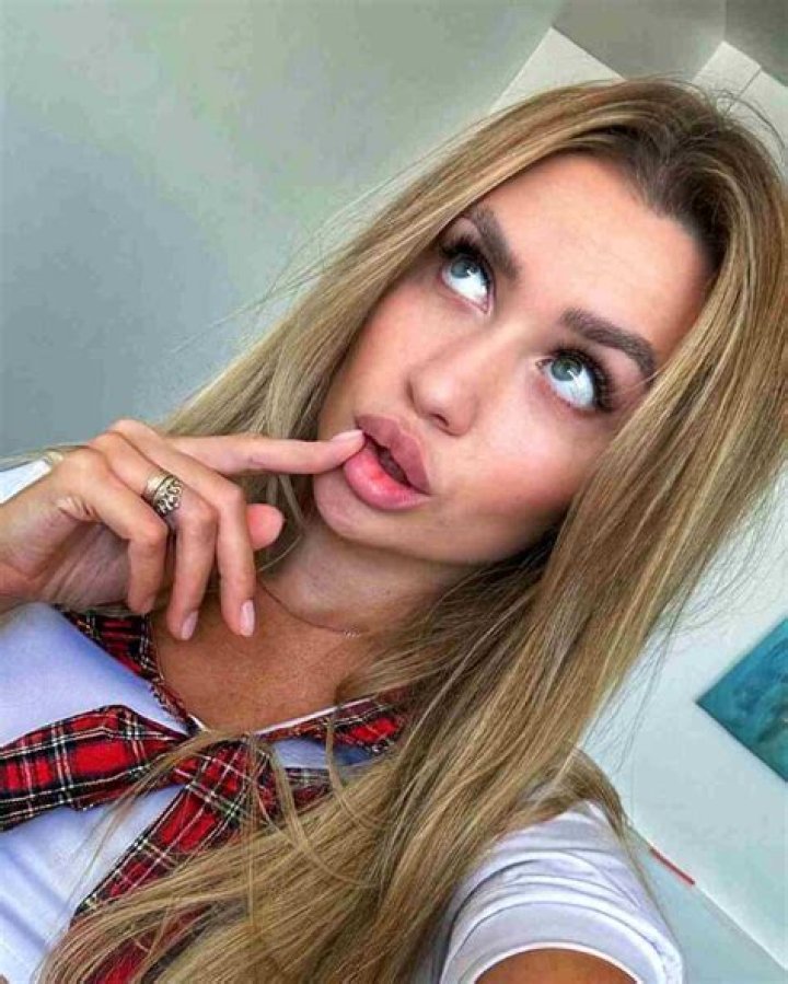 Laura Sánchez Height, Weight, Net Worth, Age, Birthday, Wikipedia, Who, Nationality, Biography