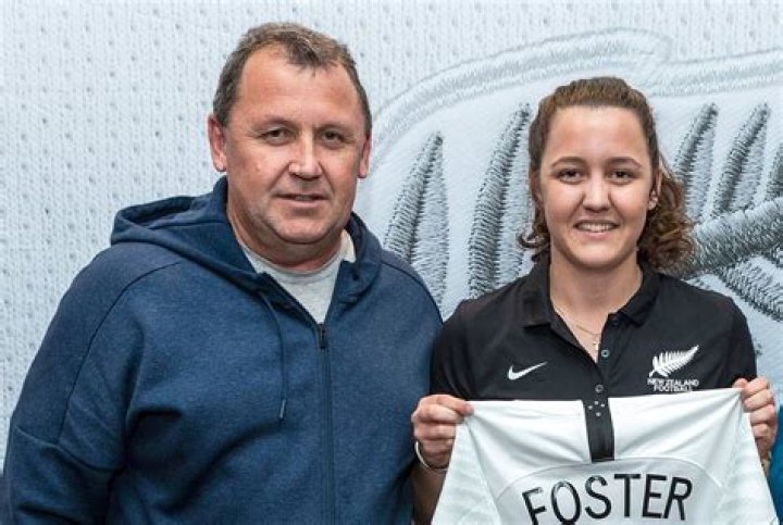 
Leigh Foster – Ian Foster’s Wife Age And Instagram Photos 