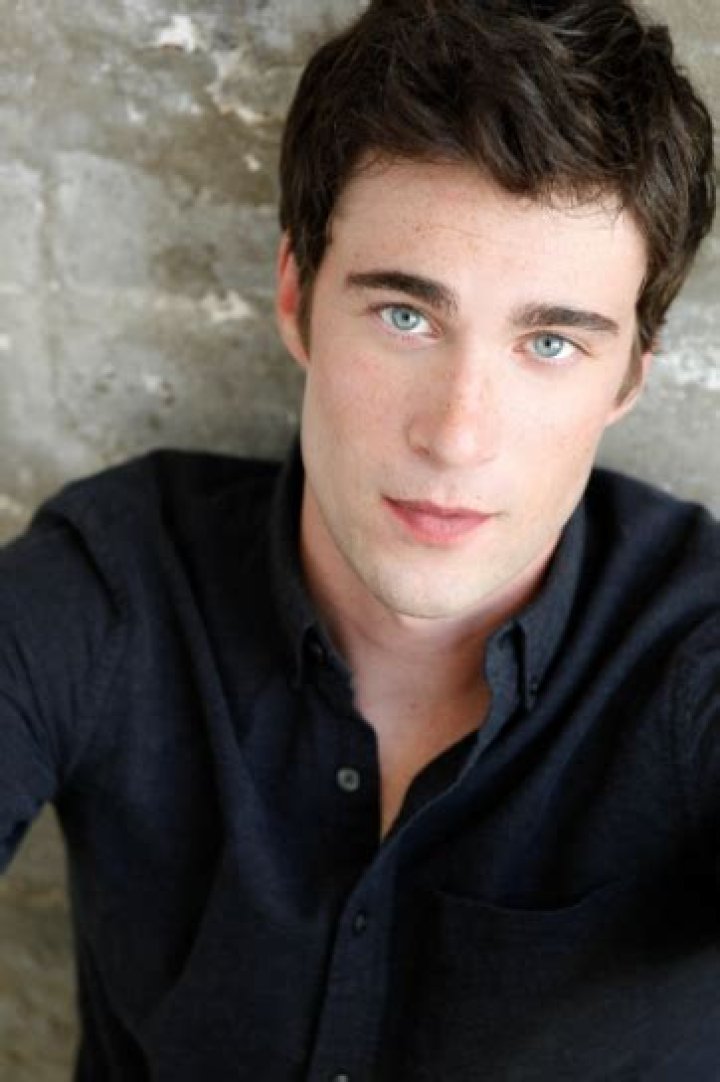 Levi Fiehler Height, Weight, Net Worth, Age, Birthday, Wikipedia, Who, Instagram, Biography