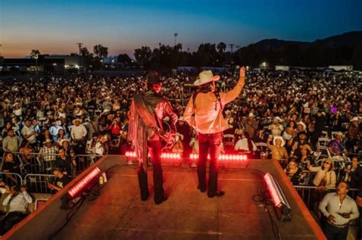 Los Dos Carnales Height, Weight, Net Worth, Age, Birthday, Wikipedia, Who, Nationality, Biography