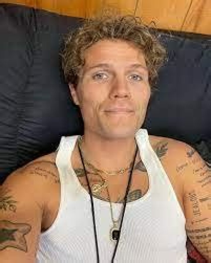 Manny Humlie Height, Weight, Net Worth, Age, Birthday, Wikipedia, Who, Instagram, Biography