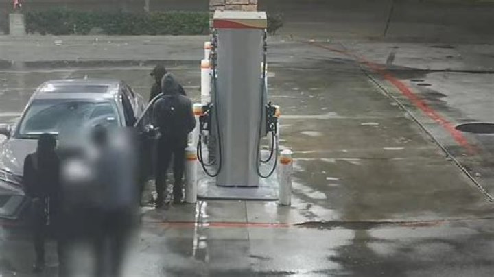 Maryland Man Is Fatally Shot While Pumping Gas During Carjacking