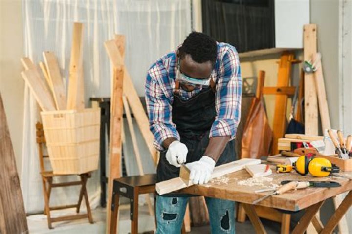 
Michelle Bolton Woodworker Age, Birthday, Wikipedia, Who, Nationality, Biography 