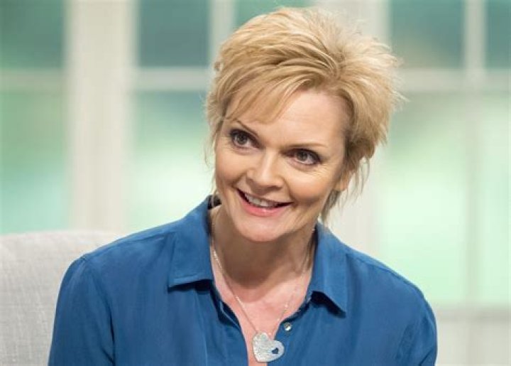 
Naked Truth of Edi Patterson – Age, Height, Husband – Wiki 