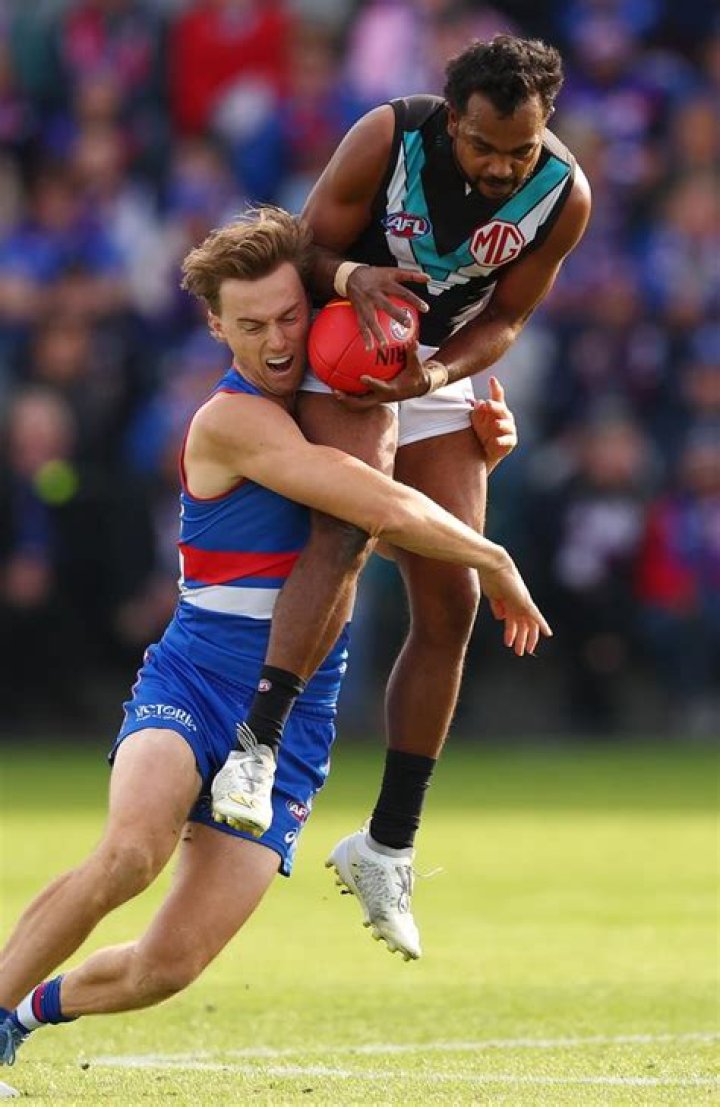 
Northern Territory Football Legend, Willie Rioli Senior, dies from a heart attack, 50 