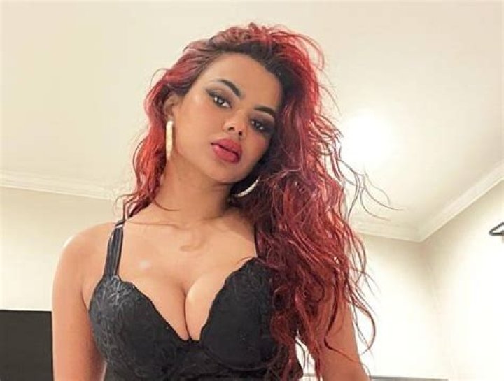 Numi Zarah Height, Weight, Net Worth, Age, Birthday, Wikipedia, Who, Nationality, Biography