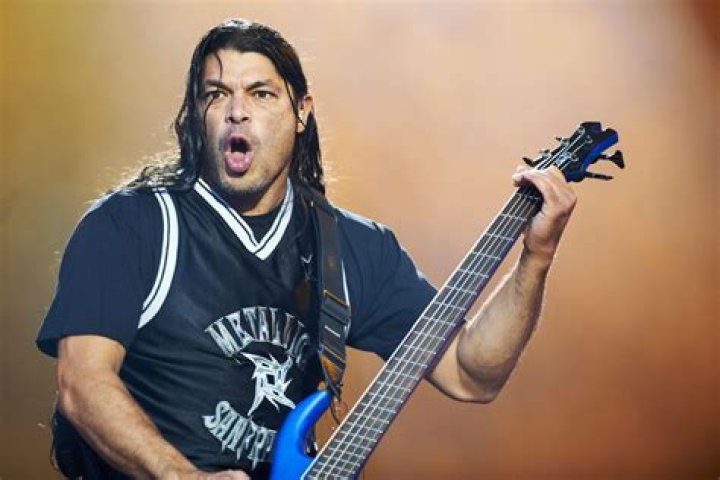 Robert Trujillo Height, Weight, Net Worth, Age, Birthday, Wikipedia, Who, Nationality, Biography