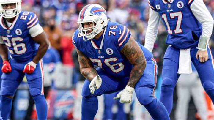 Rodger Saffold Height, Weight, Net Worth, Age, Birthday, Wikipedia, Who, Instagram, Biography