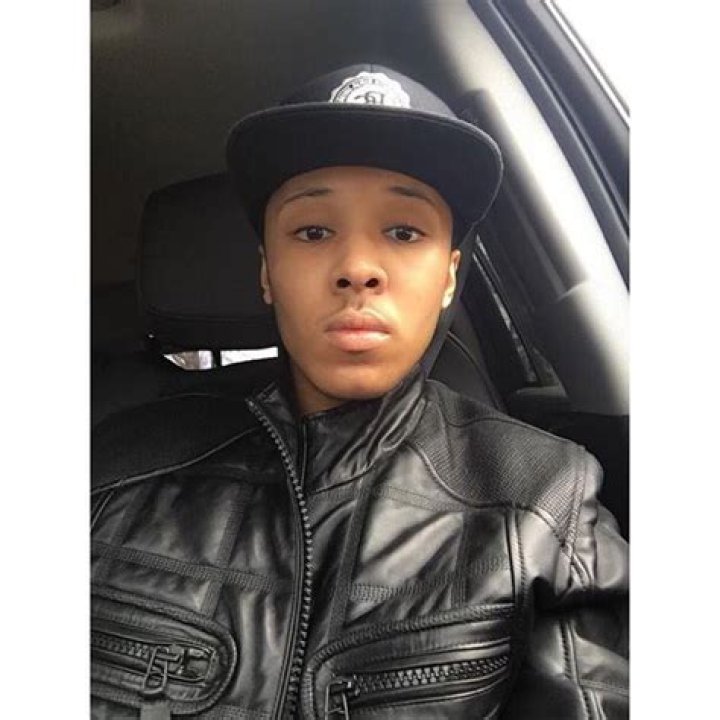Russy Simmons Height, Weight, Net Worth, Age, Birthday, Wikipedia, Who, Instagram, Biography