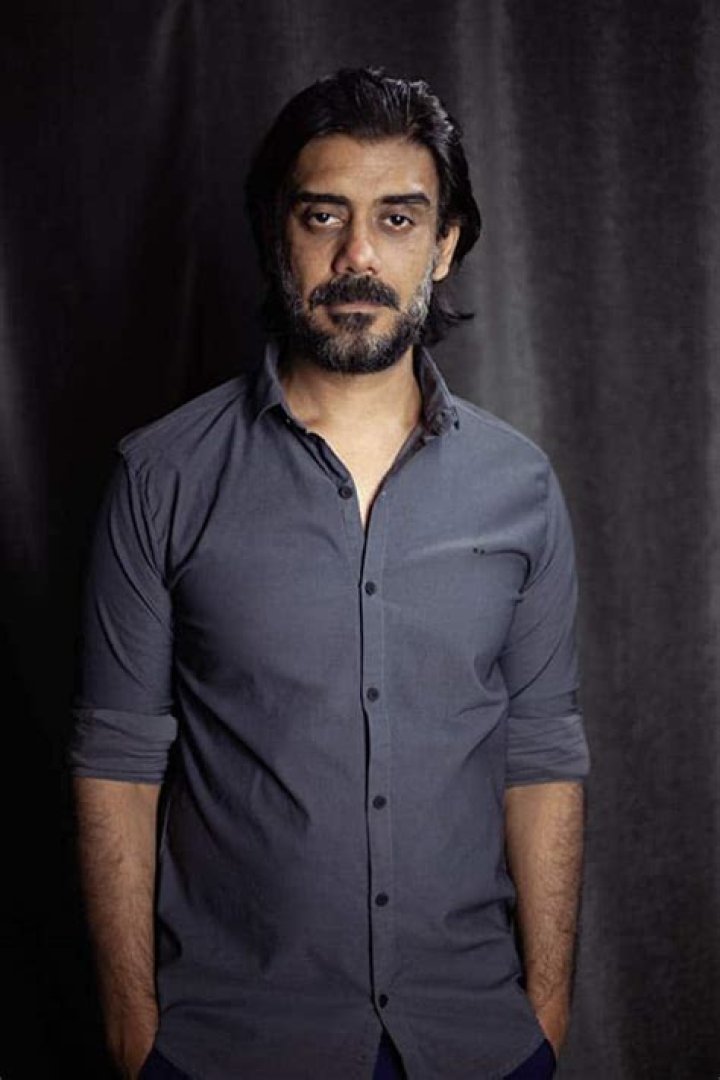 
Shanaya Sachdeva Height, Weight, Net Worth, Age, Birthday, Wikipedia, Who, Nationality, Biography 