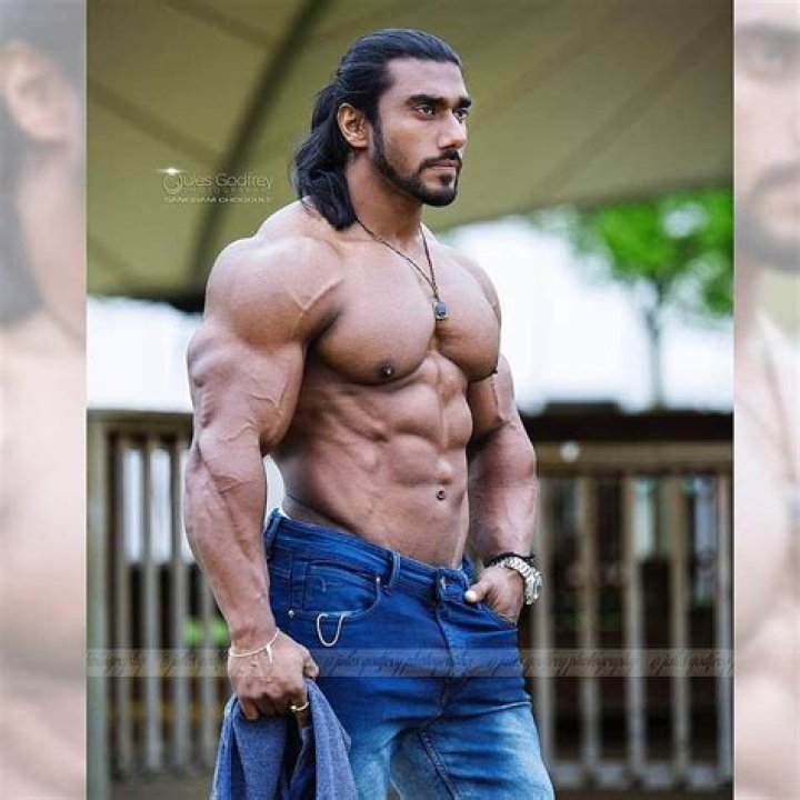 Sharon Johal Height, Weight, Net Worth, Age, Birthday, Wikipedia, Who, Instagram, Biography