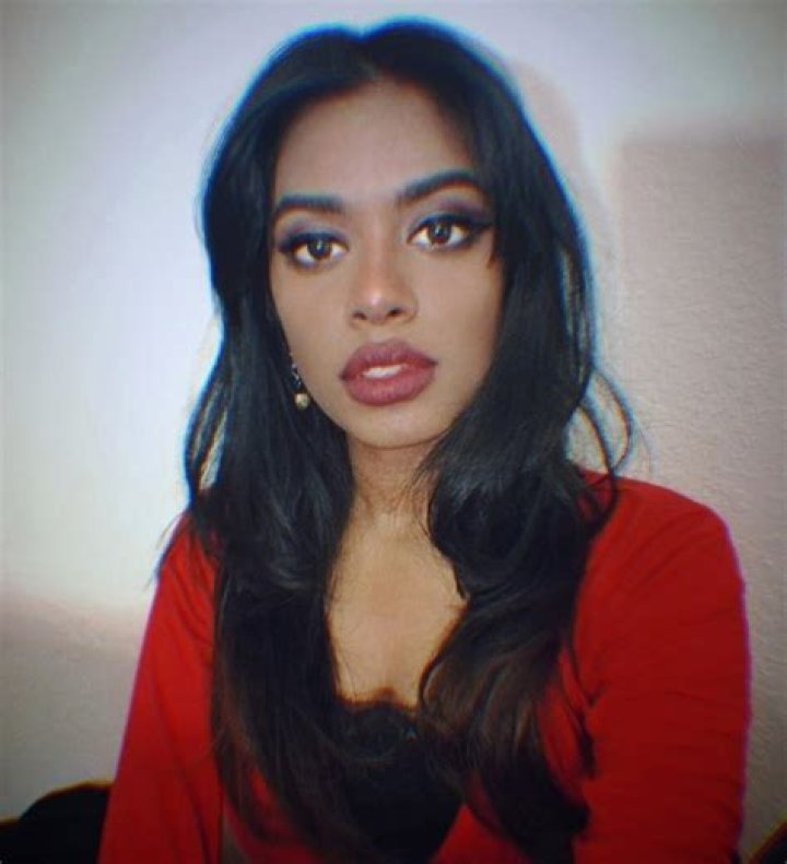Sheila Houlahan Height, Weight, Net Worth, Age, Birthday, Wikipedia, Who, Instagram, Biography