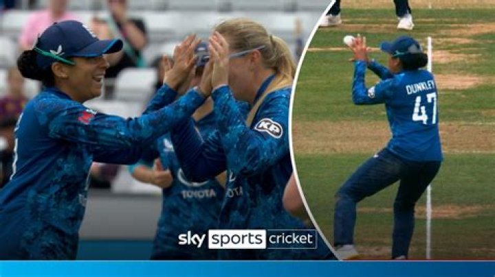 
Sophia Dunkley Parents Are Her Supportive Partner On Her Successful Cricketing Career 