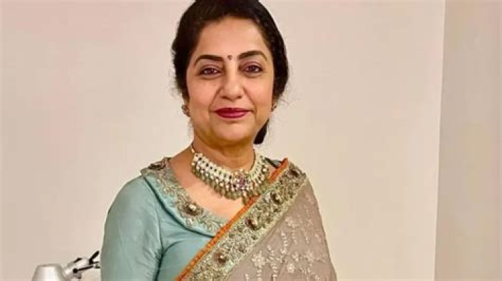 Suhasini Height, Weight, Net Worth, Age, Birthday, Wikipedia, Who, Instagram, Biography