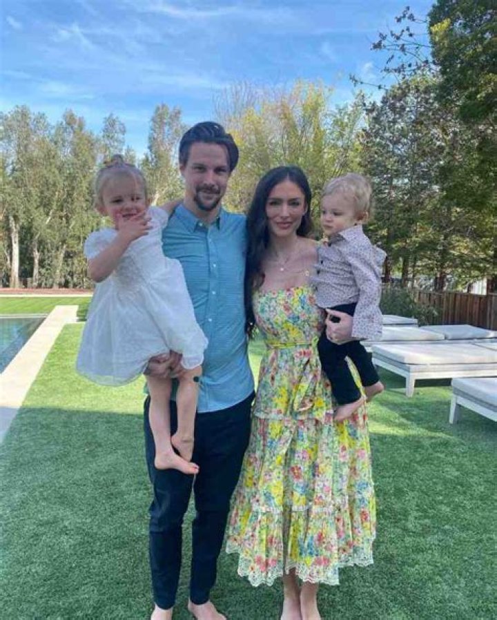 Swedish Defenceman Erik Gustafsson And His Actress Girlfriend Hanna Callenbo Had Two Kids Before Marriage