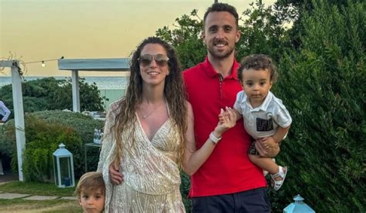 Thiago Silva Parents: Father Geraldo Emiliano & Mother Angela Maria