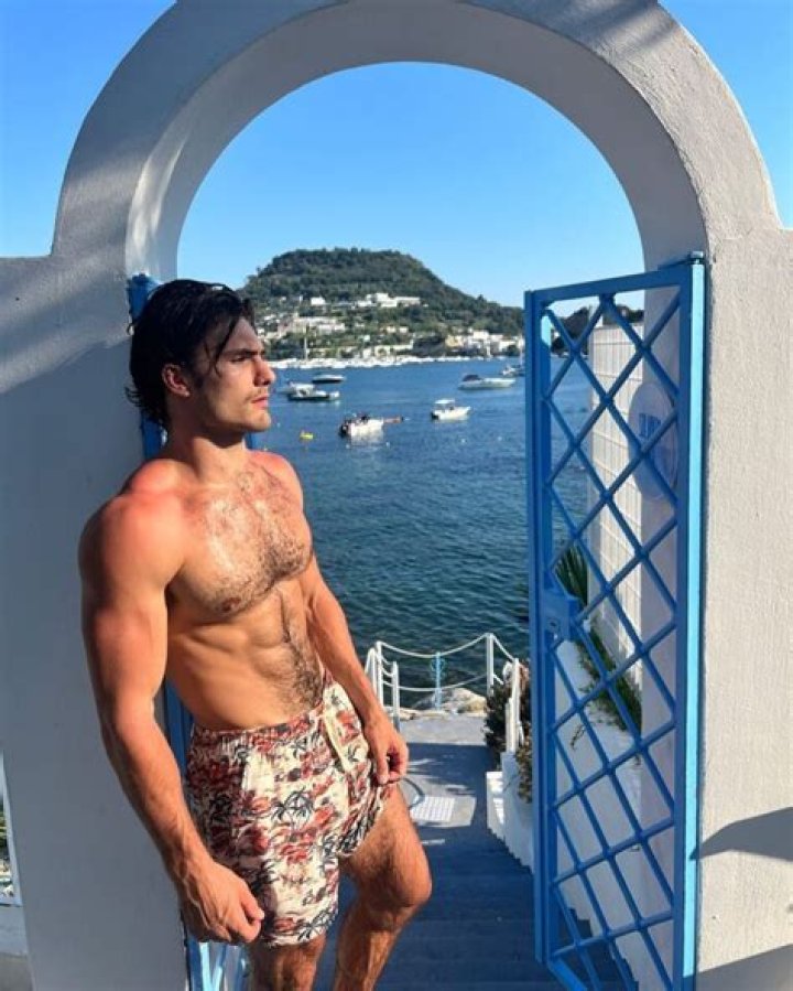 
Thomas Malucelli Height, Weight, Net Worth, Age, Birthday, Wikipedia, Who, Instagram, Biography 