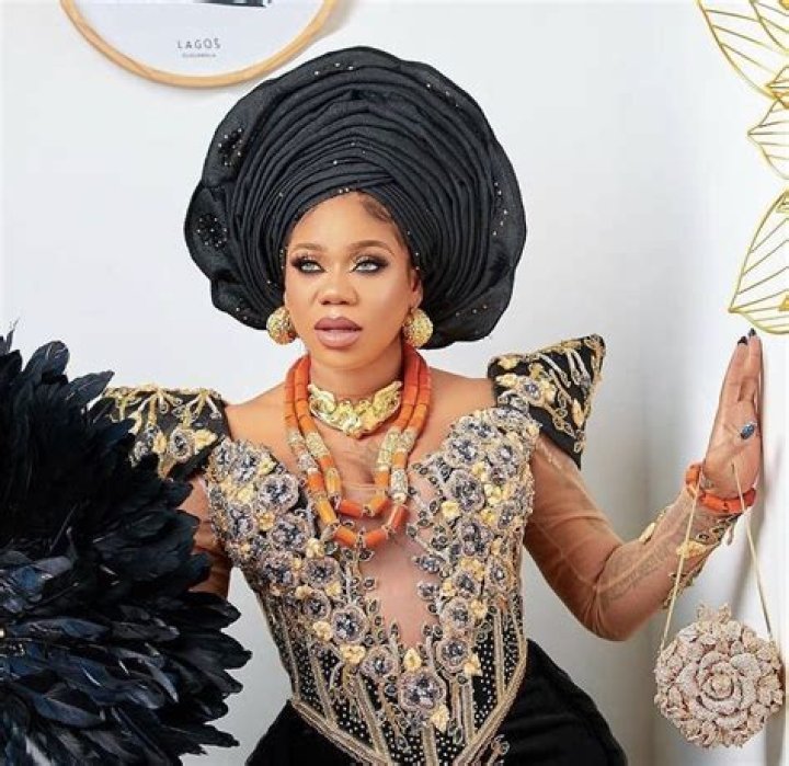 
Toyin Lawani Height, Weight, Net Worth, Age, Birthday, Wikipedia, Who, Nationality, Biography 